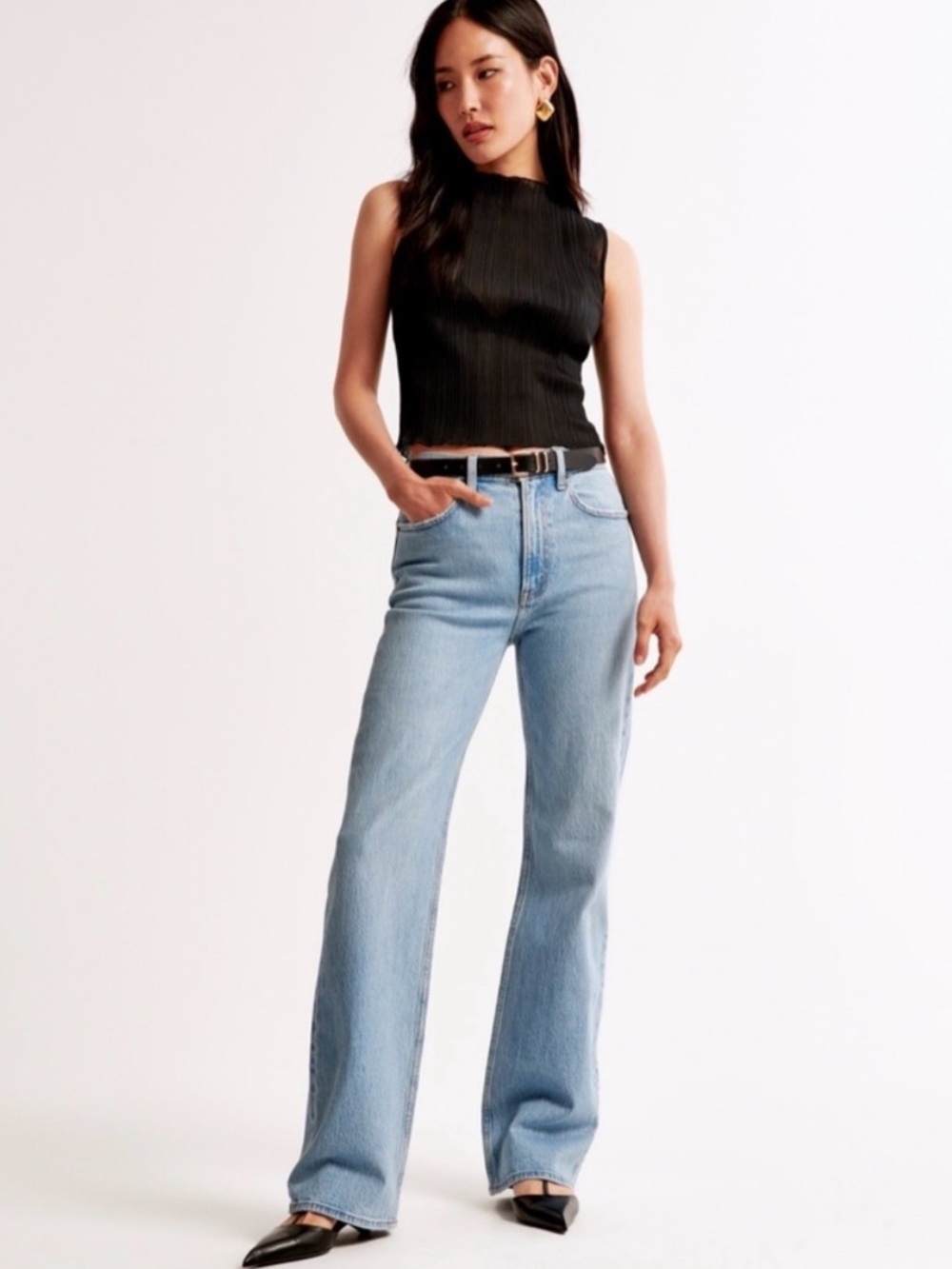 A&F High Rise 90’s Relaxed Jean